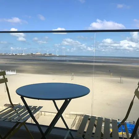 Met Prachtig Zicht Op Zee *